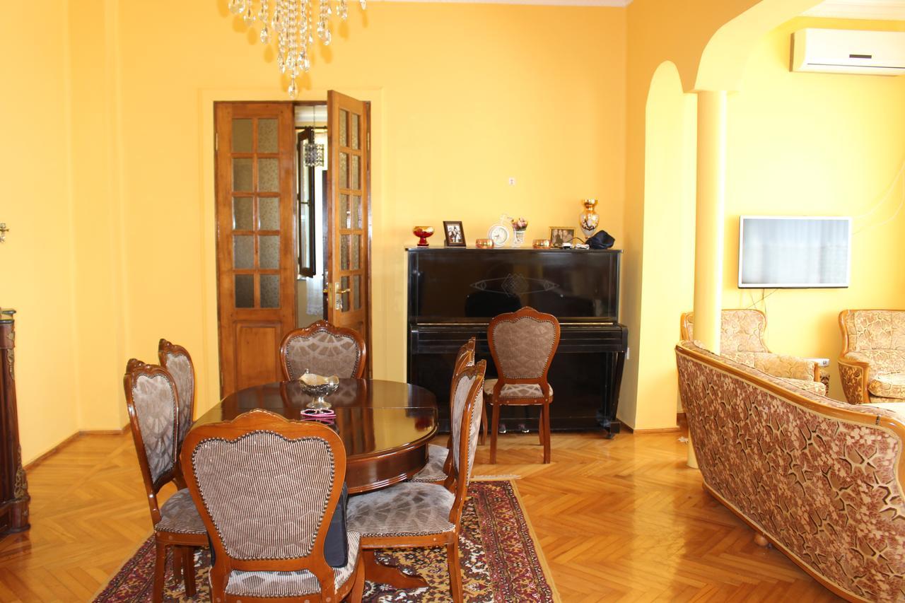 Guest House Lazika Sarpi Luaran gambar